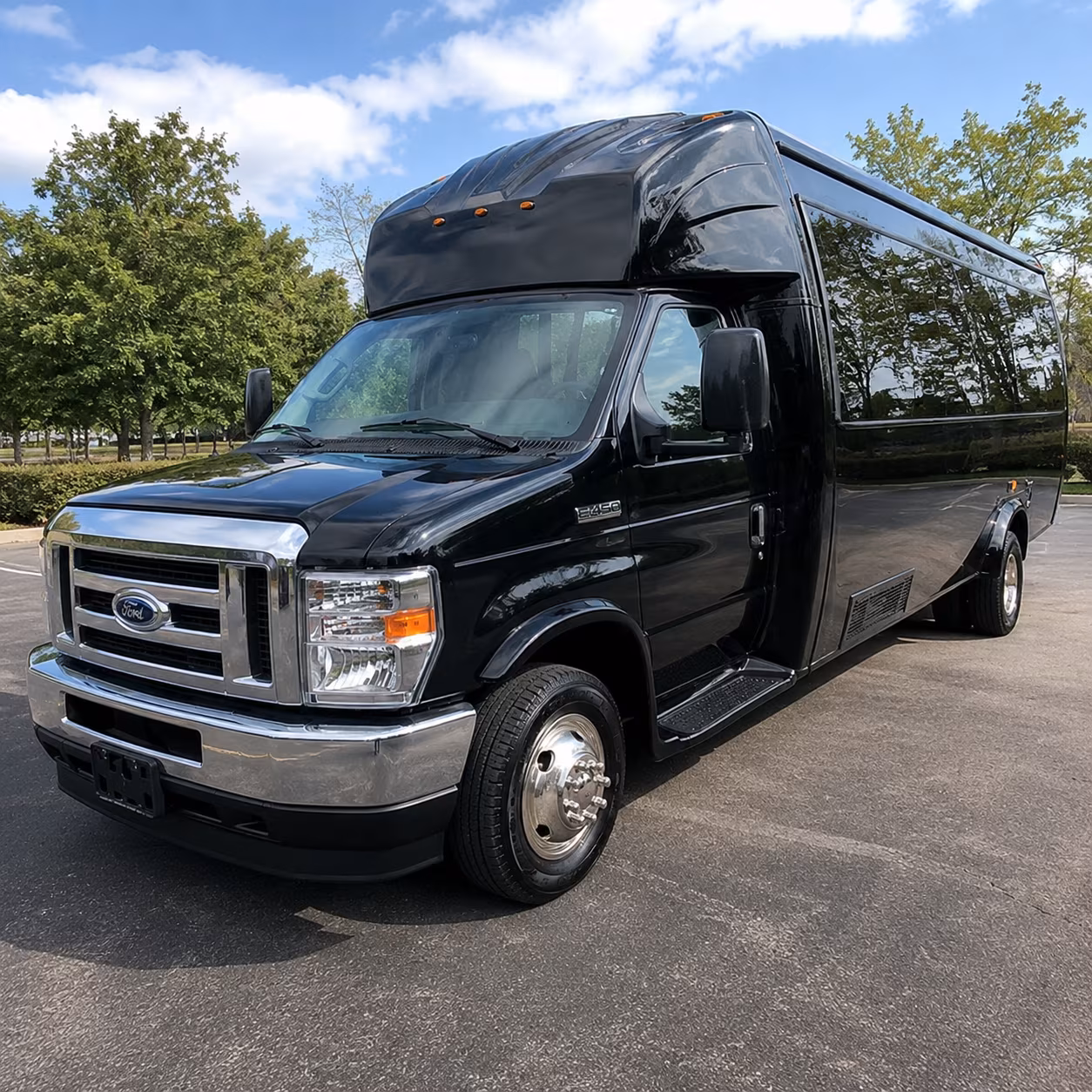 Overland Park Birthday, Sweet 16, & Quinceañera Party Bus Rentals